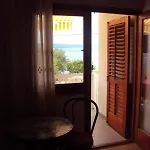 House * بيبينيا