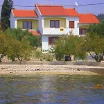 House بيبينيا
