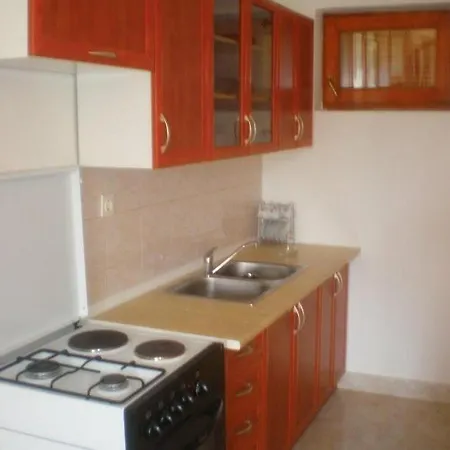 House ビビニェ