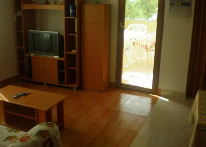 Apartment House *
