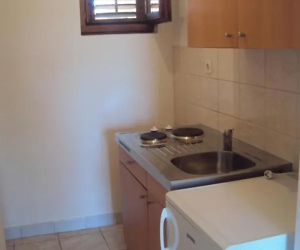 Apartment House *