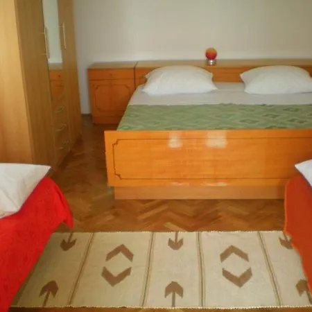 Διαμέρισμα House